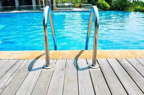 Floor Ground
